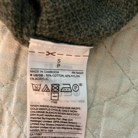 GAP top, thermal style, size Small. V-neck, long sleeves. Olive green. - Picture 6 of 6